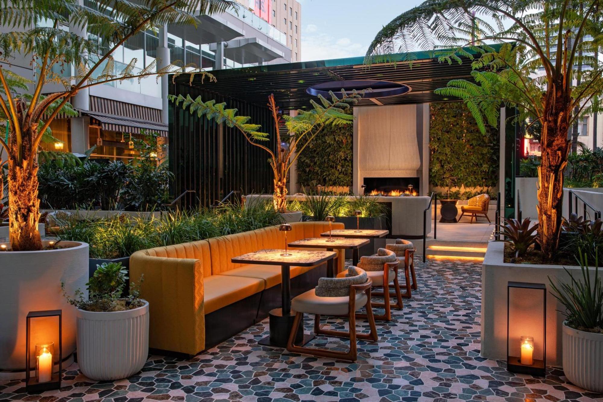 W Hollywood Hotell Los Angeles Exteriör bild